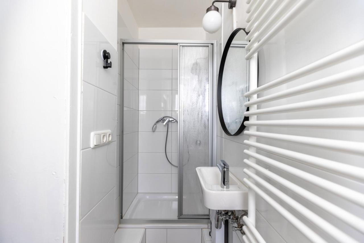 Perfekt Fuer 2! Wifi/ Netflix Apartment ดุยส์บูร์ก ภายนอก รูปภาพ