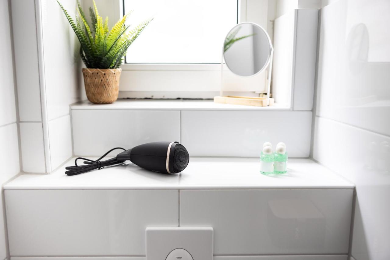 Perfekt Fuer 2! Wifi/ Netflix Apartment ดุยส์บูร์ก ภายนอก รูปภาพ